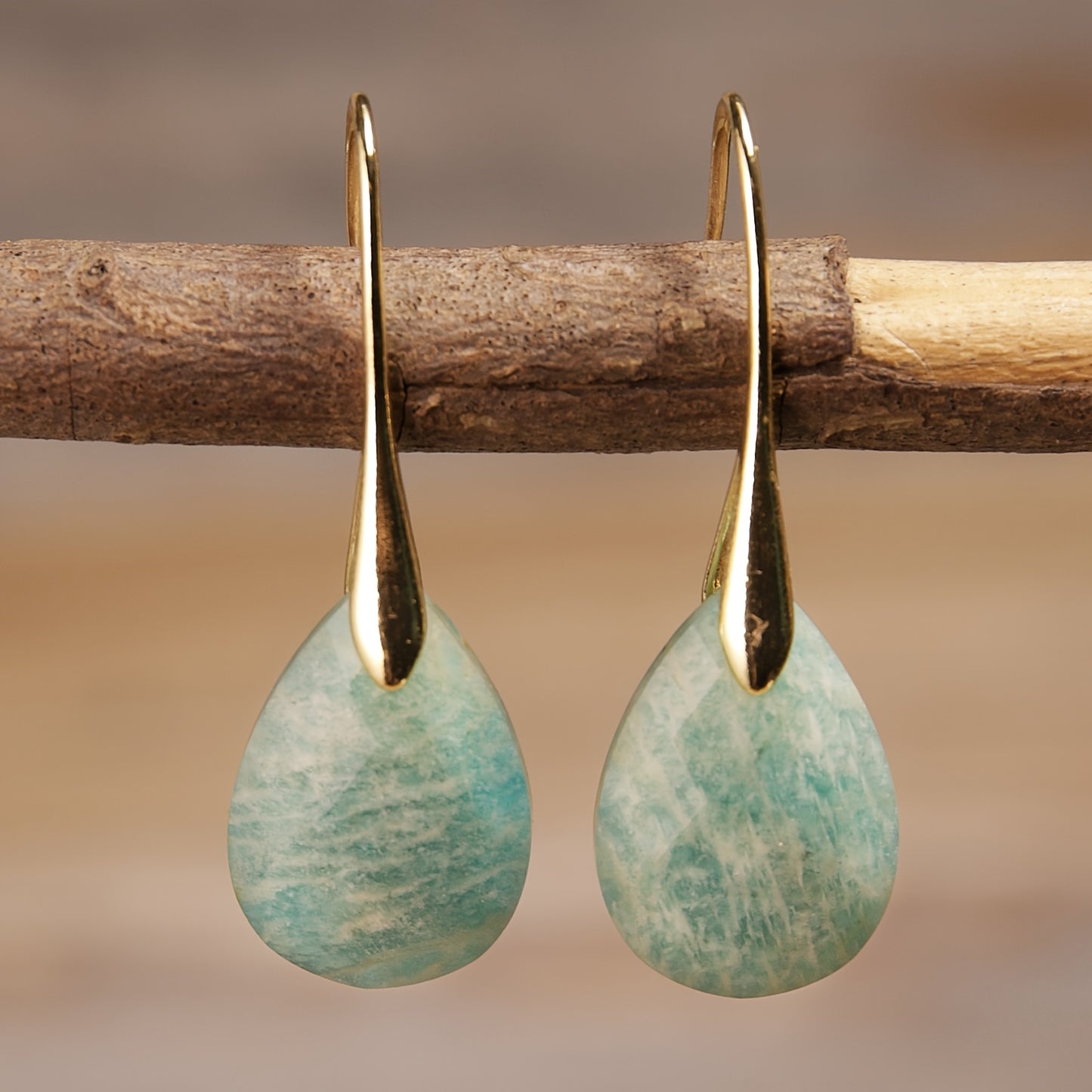 Ocean Mist Gem Drop Earrings – Gold & Aqua Elegance