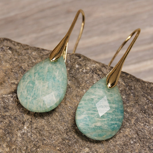 Ocean Mist Gem Drop Earrings – Gold & Aqua Elegance
