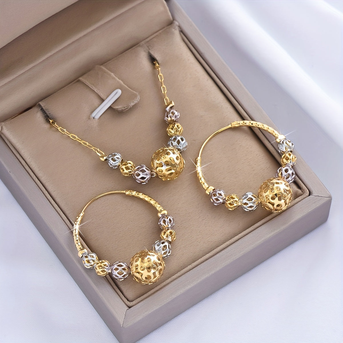 Golden Sphere Elegance Set – Necklace & Earrings Set
