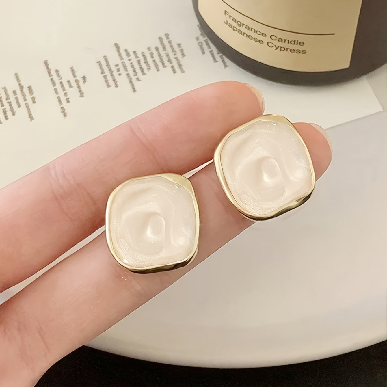 Pearl Essence Gold Earring Set – 5 Pairs of Elegant White & Gold Statement Earrings