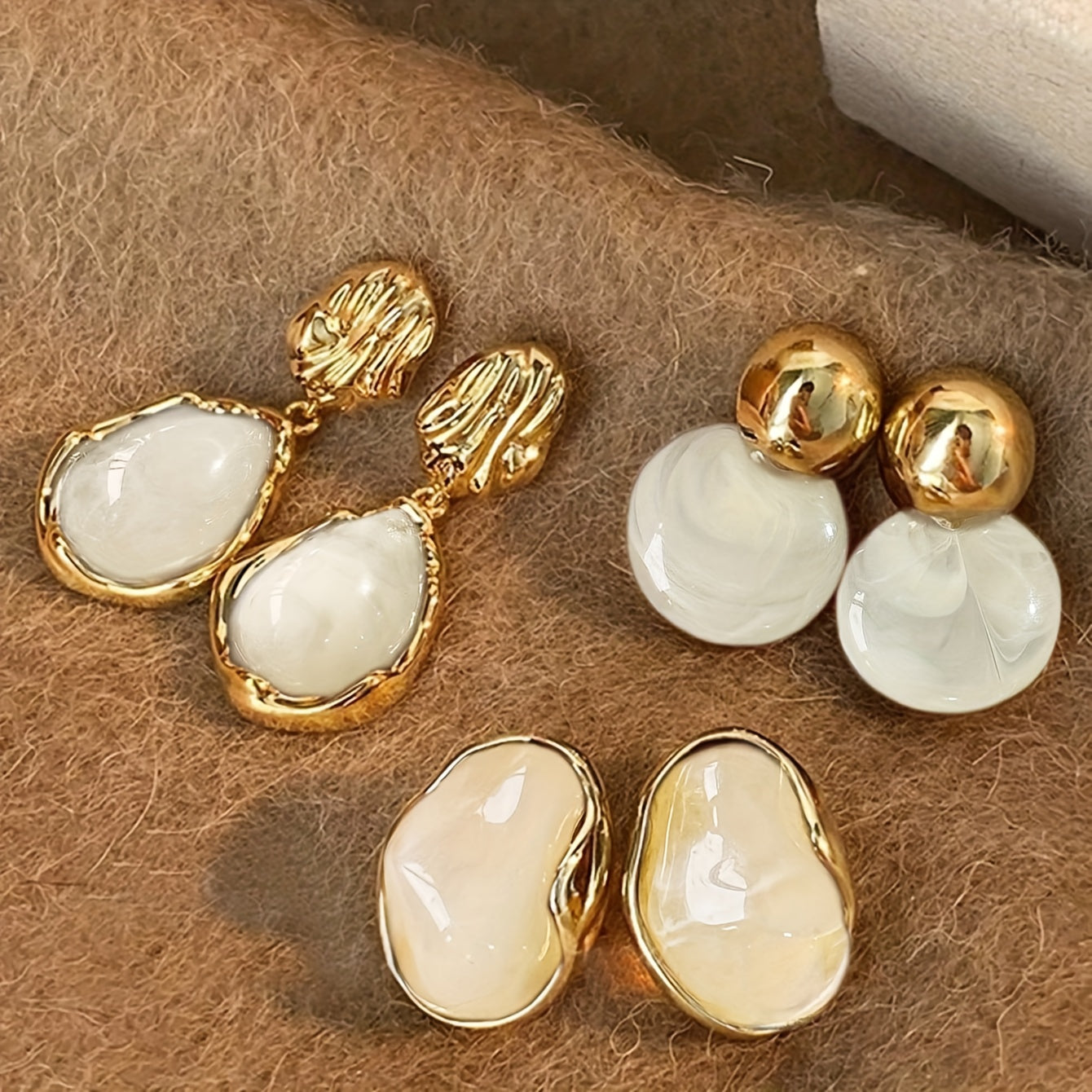 Pearl Essence Gold Earring Set – 5 Pairs of Elegant White & Gold Statement Earrings