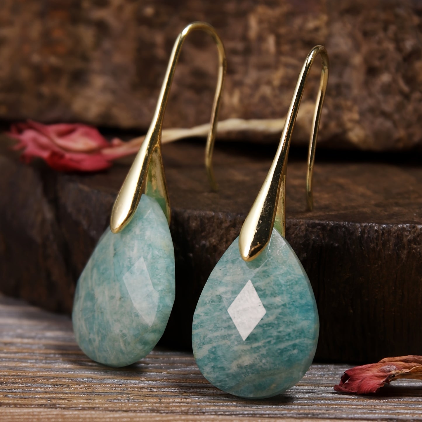 Ocean Mist Gem Drop Earrings – Gold & Aqua Elegance