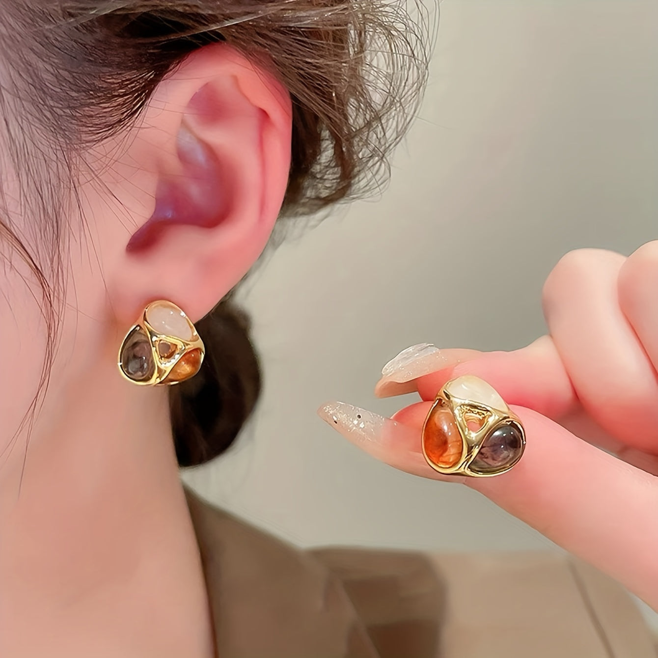 Aurora Stone Gold Studs – Tri-Tone Gemstone Elegance Earrings