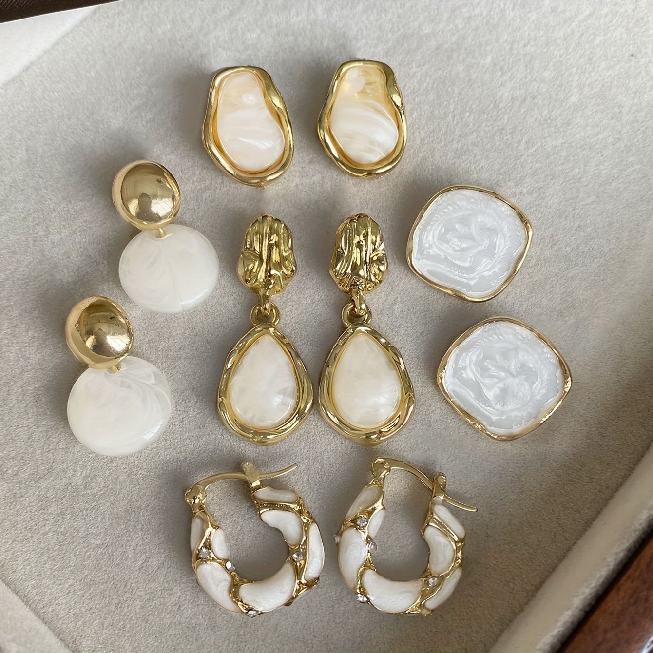 Pearl Essence Gold Earring Set – 5 Pairs of Elegant White & Gold Statement Earrings